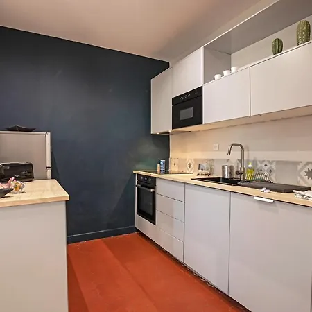 * F3 Haussmannien, Centre-ville, 4 Pers, Wifi * *