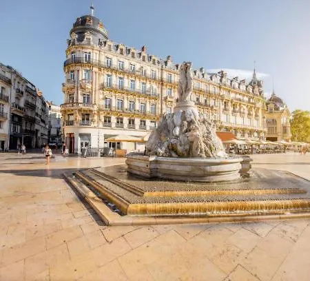 * F3 Haussmannien, Centre-ville, 4 Pers, Wifi *